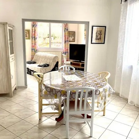 Spacieux F2 Ensoleille De 62m², Climatise, Balcon, Parking, Proche Cures Et Centre, Animaux Acceptes - Fr-1-703-121 Amelie-les-Bains-Palalda